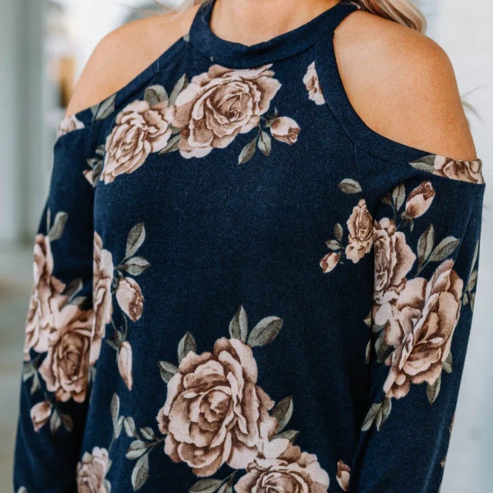 Chic Soul cold shoulder top